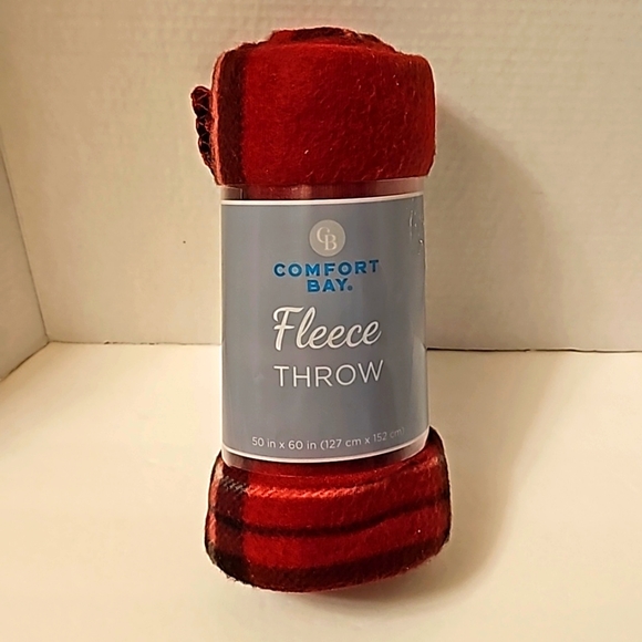 Comfort Bay Fleece Throw Blanket black & Red (50 x 60 in) - Picture 1 of 5